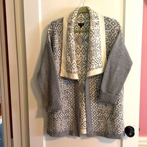 Talbots sweater grey and white, size L